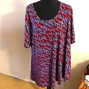 LuLaRoe Perfect T Shirt